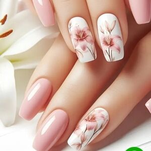 🔥3/$21 Floral Pink and White Press On Nails